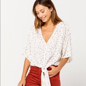Ivy & Main blouse
